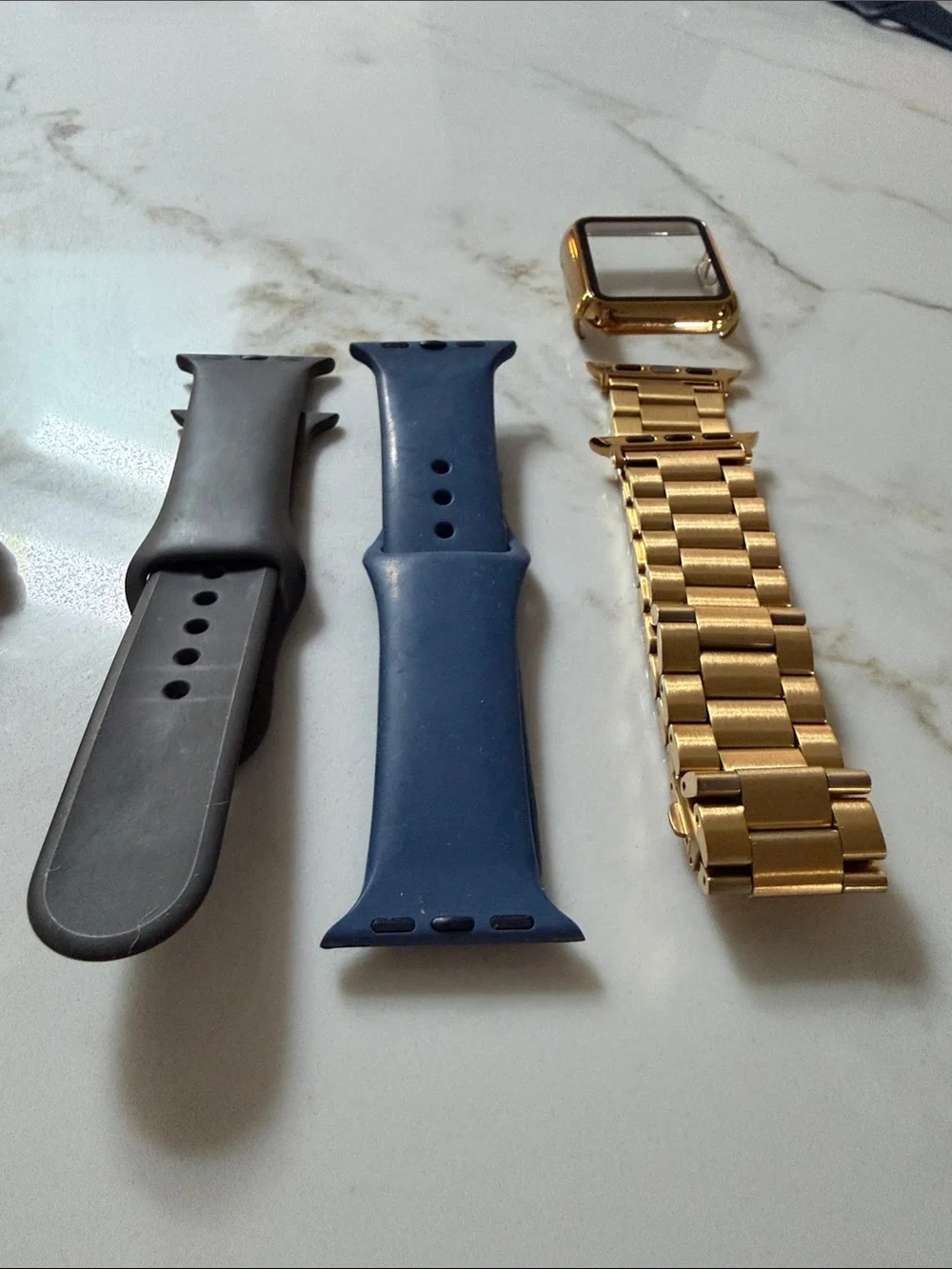Apple Watch Series 3 38MM GPS + Cellular + 3 watch bands